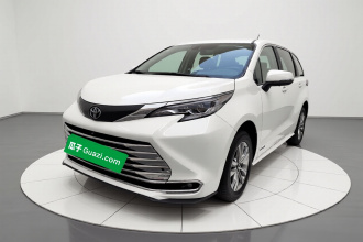 丰田 赛那SIENNA 2023款 2.5L混动 舒适版