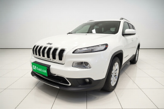 Jeep 自由光 2017款 2.0L 优越版