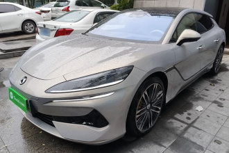 腾势Z9GT 2024款 1100四驱Ultra版
