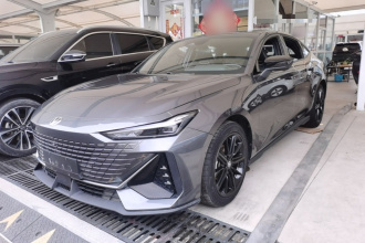 长安UNI-V 2023款 1.5T 尊贵型