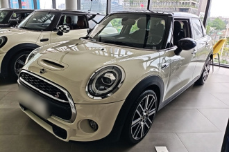 MINI 2019款 2.0T COOPER S 艺术家 五门版