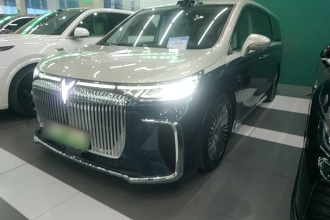 岚图汽车 岚图梦想家 2025款 PHEV 四驱旗舰乾崑版