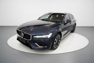 沃尔沃V60 2024款 B5 智远豪华版