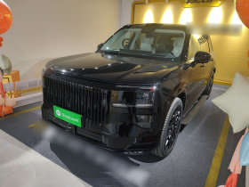 极氪9X 2025款 Hyper版 70kWh