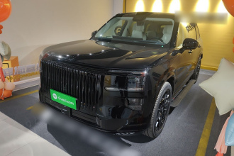 极氪9X 2025款 Hyper版 70kWh