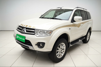 三菱 帕杰罗·劲畅 2013款 3.0L 自动两驱豪华版