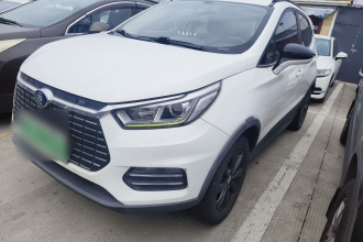比亚迪 元新能源 2018款 EV360 智联炫酷型