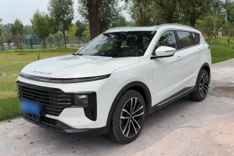 捷途X70 PLUS 2025款 1.5T 旗舰版 7座