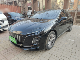 红旗E-QM5 2022款 431km 充电乐享版