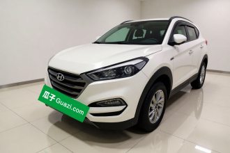 现代 途胜 2015款 1.6T 双离合两驱智能型