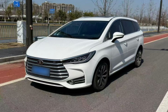 比亚迪 宋MAX 2019款 1.5T 自动智联睿逸天窗型 6座 国VI