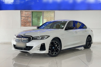 宝马i3 2024款 eDrive 40 L 曜夜套装