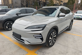 比亚迪 宋PLUS新能源 2023款 冠军版 EV 520KM 旗舰型