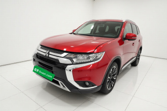 三菱 欧蓝德 2019款 2.0L 两驱畅享版 7座 国V