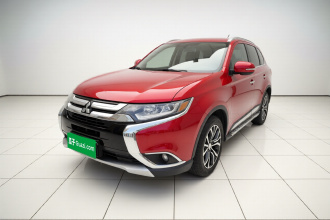 三菱 欧蓝德 2016款 2.4L 四驱豪华版 7座