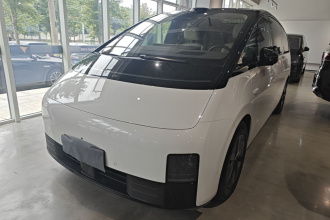 理想汽车 理想MEGA 2025款 Home 家庭特别版