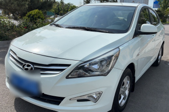 现代 瑞纳 2016款 1.4L 手动智能型GLS