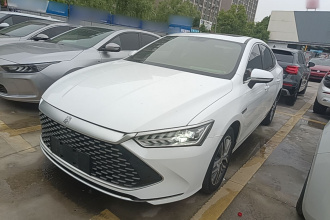 比亚迪 秦PLUS 2023款 冠军版 DM-i 55KM超越型