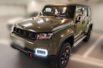 北京越野 北京BJ40 2021款 2.3T 自动四驱刀锋英雄版至尊型