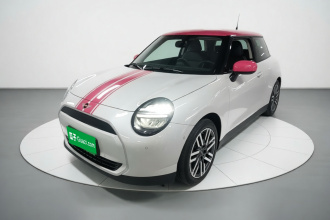 电动MINI COOPER 2025款 改款 466km COOPER E 经典派