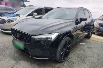 沃尔沃XC60新能源 2025款 插电式混动 长续航四驱智远极夜黑版