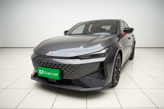 长安UNI-V 2025款 1.5T 500Bar尊贵型