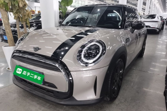 MINI 2023款 改款 1.5T COOPER 艺术家