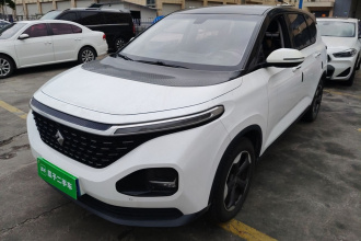 宝骏RM-5 2019款 1.5T CVT 24小时在线豪华型 7座