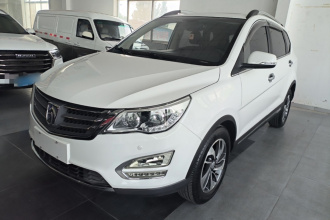 宝骏560 2016款 1.8L 手动豪华型