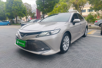 丰田 凯美瑞 2019款 改款 2.0G 豪华版
