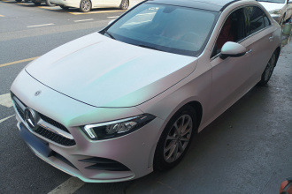 奔驰A级 2021款 A 200 L 运动轿车时尚型