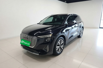 奥迪Q5 e-tron 2023款 40 e-tron 闪耀型 锦衣套装