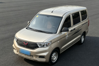 五菱汽车 五菱宏光V 2022款 1.5L劲取版电动助力LAR