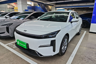 吉利银河 银河L6 2025款 EM-i 140km 远航版