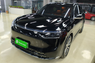 鸿蒙智行 问界M8 2025款 增程 Max+版 53.4kWh 6座版