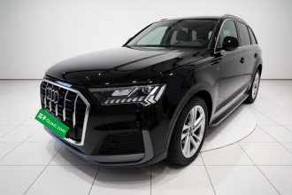 奥迪Q7 2023款 45 TFSI quattro S line运动型