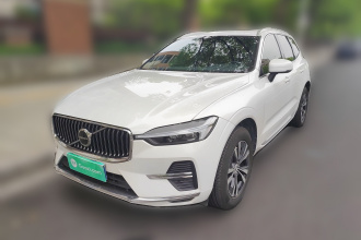 沃尔沃XC60 2024款 B5 四驱智逸豪华版