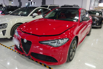阿尔法·罗密欧 Giulia朱丽叶 2019款 2.0T 280HP 豪华版