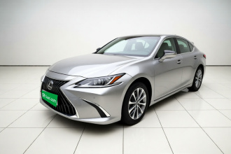 雷克萨斯ES 2022款 300h 卓越版