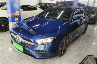 奔驰A级 2022款 改款二 A 200 L 运动轿车时尚型
