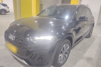 奥迪Q5L 2022款 40T 时尚动感型