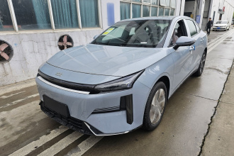 吉利银河 银河L6 2025款 EM-i 140km 星舰版