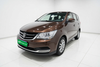 宝骏730 2016款 改款 1.5L 手动标准型 5座