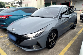 现代 伊兰特 2022款 1.5L CVT LUX尊贵版
