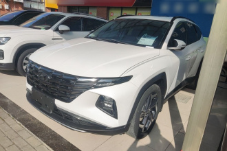 现代 2023款 途胜L 1.5T 自动两驱LUX尊贵版