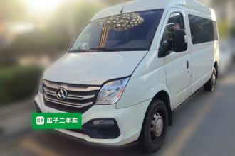上汽大通MAXUS 新途V80 2025款 超值版傲运通 2.0T 手动长轴中顶127Ps 6/7/9座