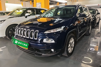 Jeep 自由光 2016款 2.0L 优越版