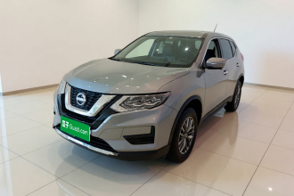 日产 奇骏 2025款 荣誉 2.0L 两驱领先版