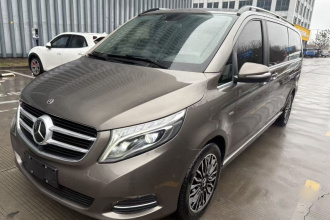 奔驰V级 2017款 V 260 L 尊贵加长版
