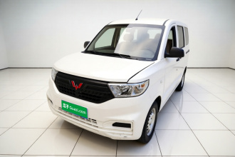 五菱汽车 五菱宏光V 2021款 1.5L劲取版LAR